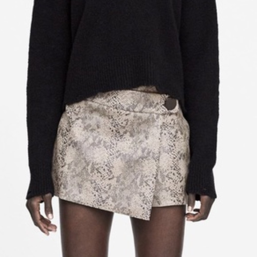 Zara snakeskin skort